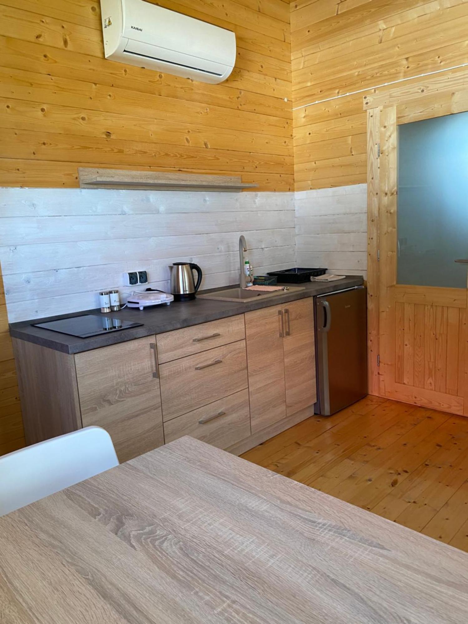Pokoje I Domki Wiktoria Bedzino Bagian luar foto